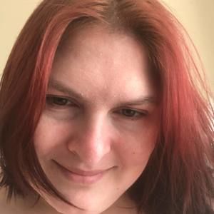 Meet your Posher, Caitlin